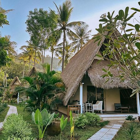 Vayam Boutique Resort Gili Asahan Extérieur photo