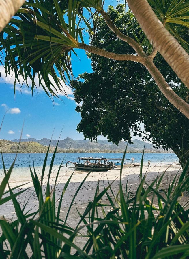 Vayam Boutique Resort Gili Asahan Extérieur photo